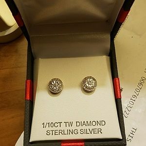 1/10ct tw diamong sterling earring studs